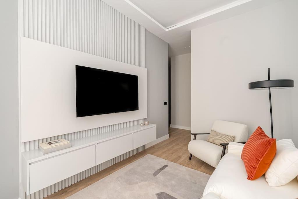 Centro XIII Calle De La Paz 2Br 2Bh مدريد المظهر الخارجي الصورة