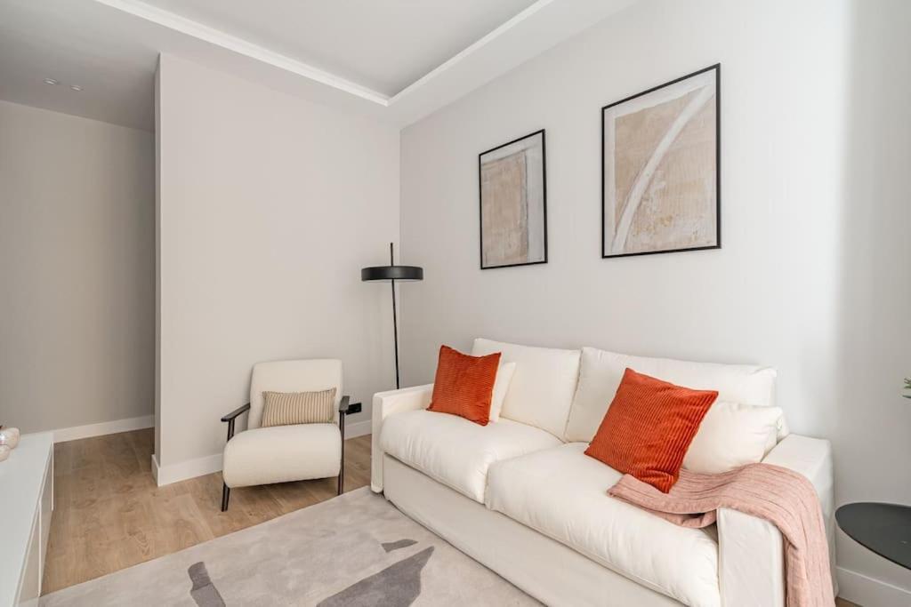 Centro XIII Calle De La Paz 2Br 2Bh مدريد المظهر الخارجي الصورة