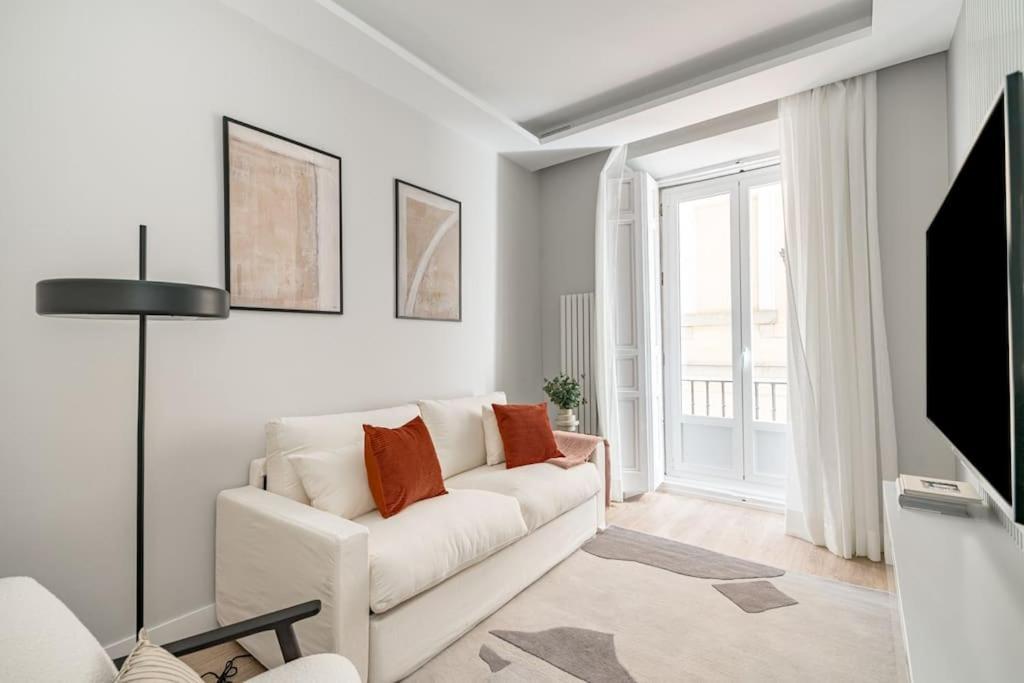 Centro XIII Calle De La Paz 2Br 2Bh مدريد المظهر الخارجي الصورة